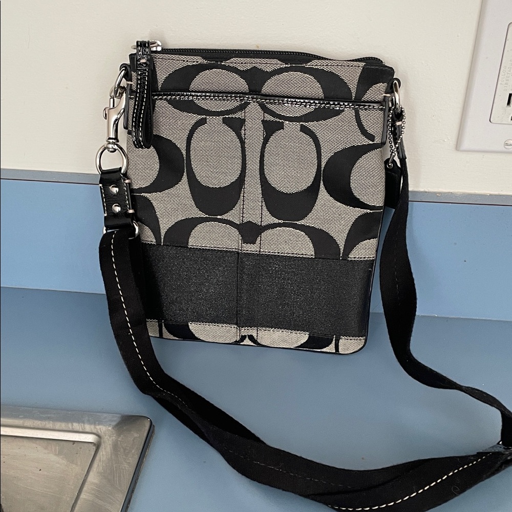 Coach Black and Gray Signature cross body - Picture 1 of 1